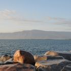 Wellenbrecher an der an der nördlichen Küstenstraße Sæbraut in Reykjavik