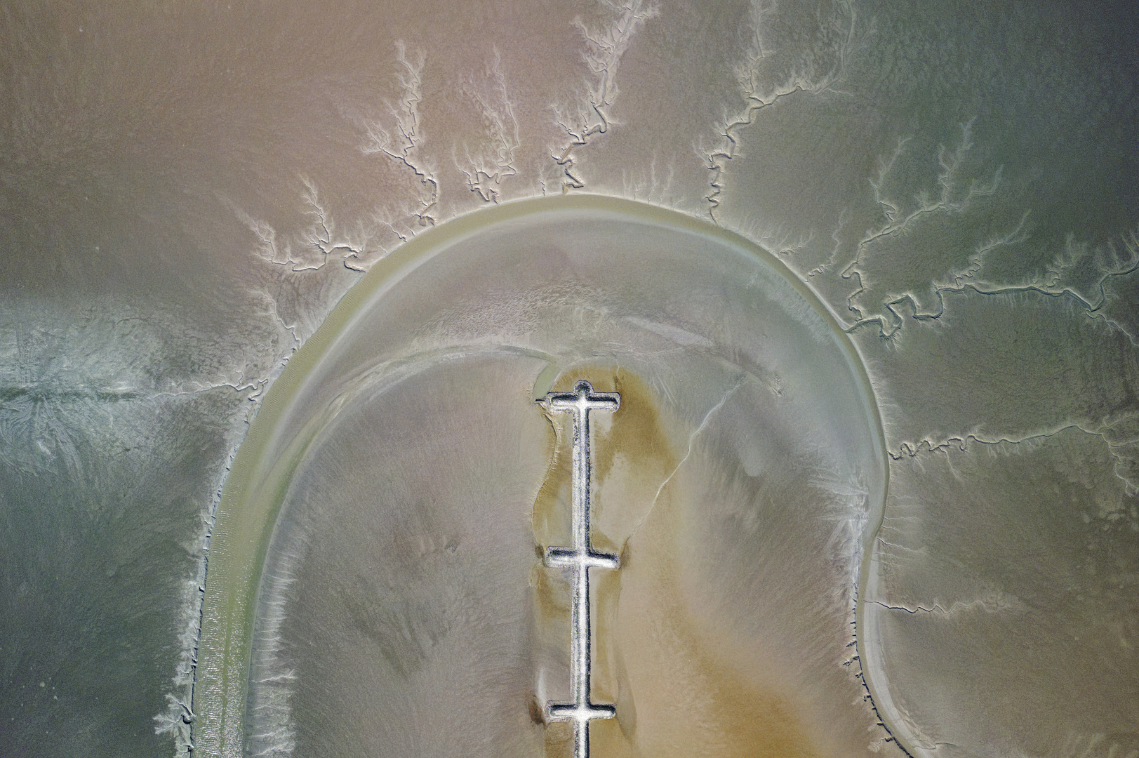 Wellenbrecher und Priele im Wattenmeer, Engbüttel/Deutschland