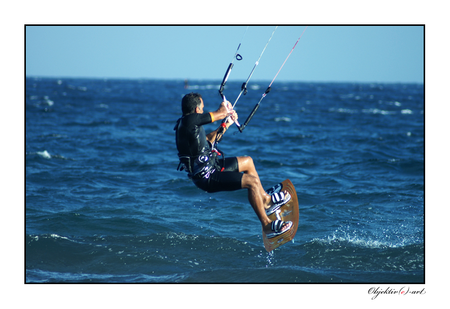 Wellenreiten...man kann auch fliegen :-))