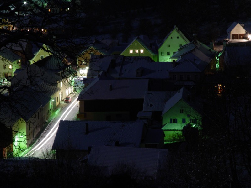 Wellheim bei Nacht