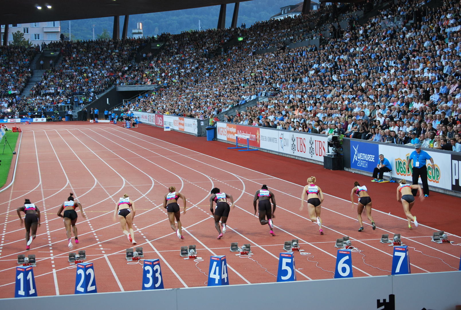Weltklasse Zürich 2013 - 100 m Frauen - ....... und los geht's