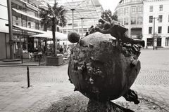 Weltkugel-Brunnen, Bremen