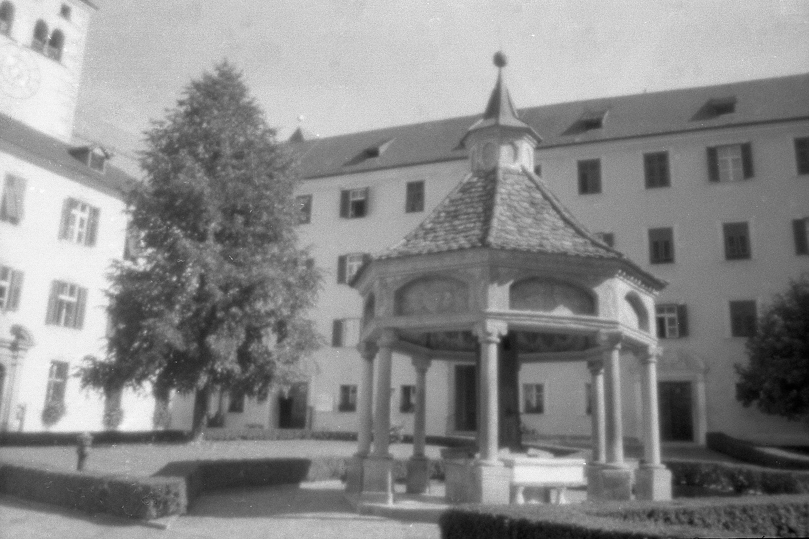 Weltwunderbrunnen Kloster Neustift Brixen/Südtirol