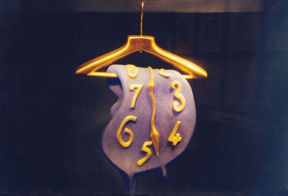 Wem gehört diese Uhr ? :-)