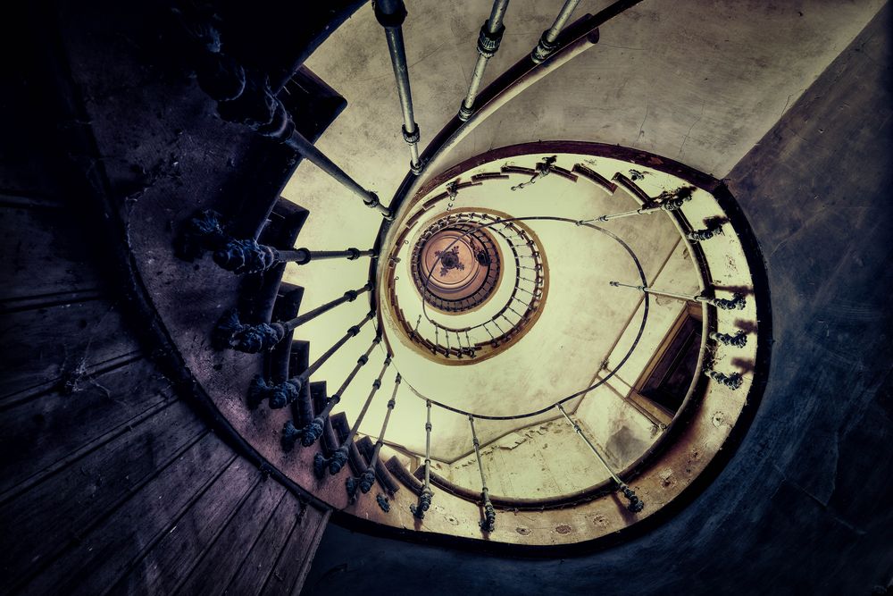 Wendeltreppe Foto & Bild | architektur, marodes, lost ...