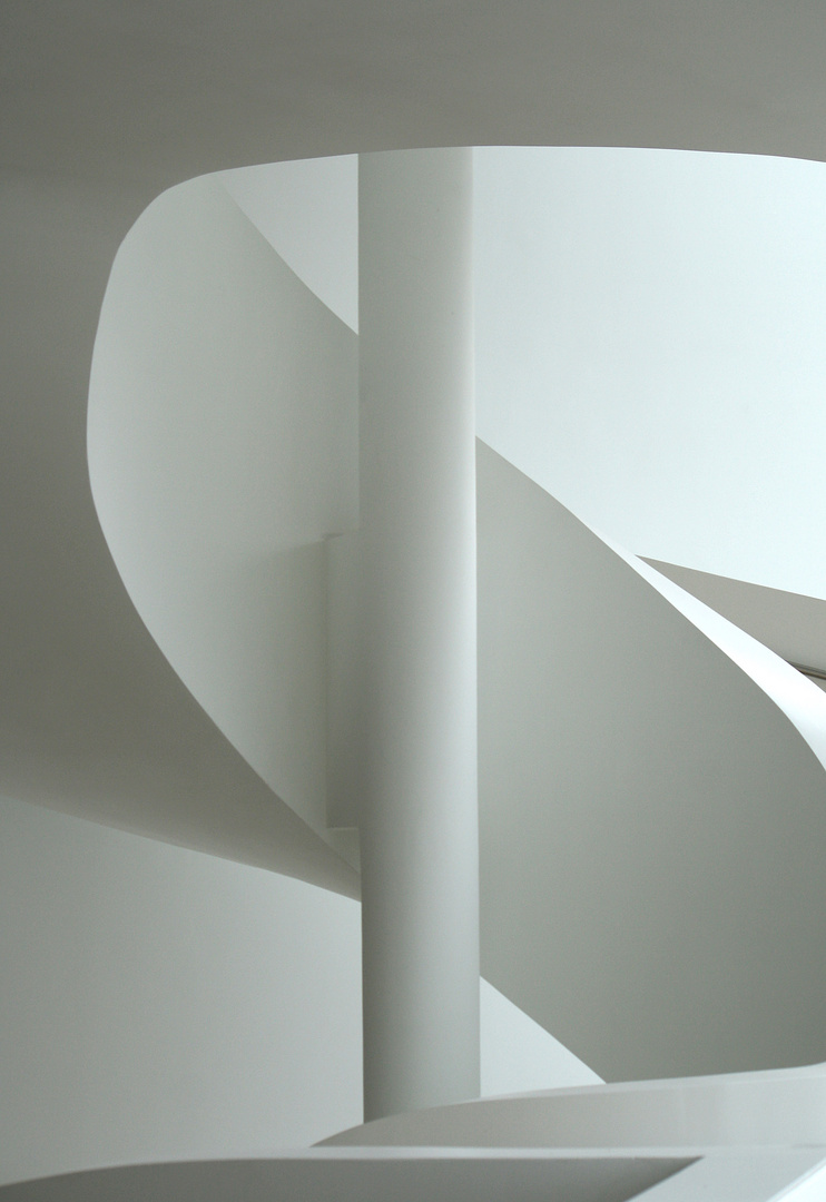 Wendeltreppe in Weiss 3