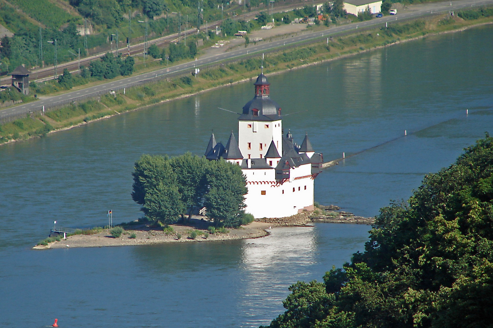 Wenig Wasser im Rhein ...