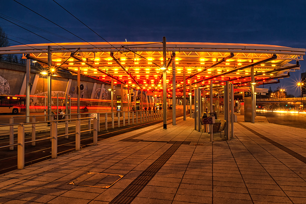 Wenn am Busbahnhof die Lichter angehen