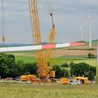 Wenn auch umstritten, aber spannend ist der Aufbau eine Windkraftanlage. 20 TONNEN...