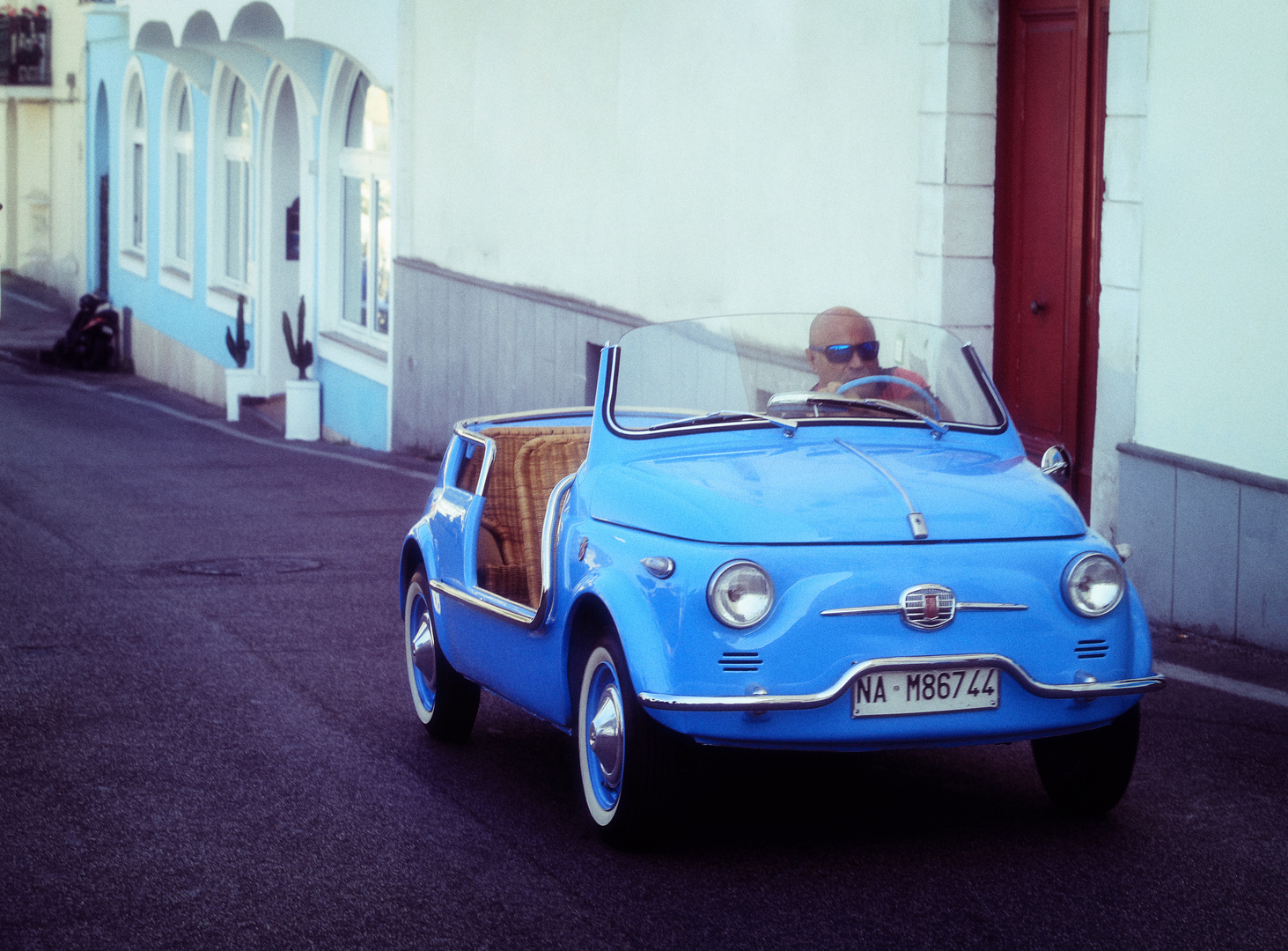 Wenn auf Capri der blaue Fiat an mir vorbeifährt...