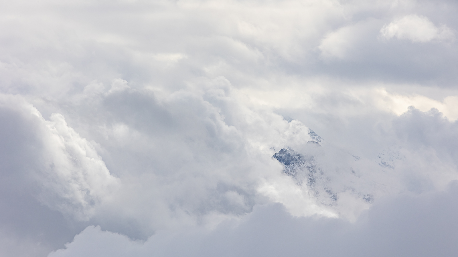 "Wenn Berge Licht und Wolken mahlen....III"