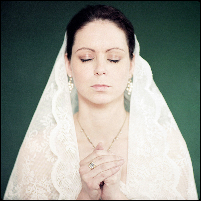 Wenn Das Herz Bricht Geschieht Es Vollkommen Lautlos Foto Bild Emotionen Melancholie Spezial Bilder Auf Fotocommunity