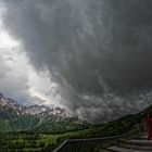 Wenn das Unwetter ueber den Bergkamm kommt