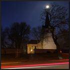 ...Wenn der Mond auf dem Kirchturm hängt...