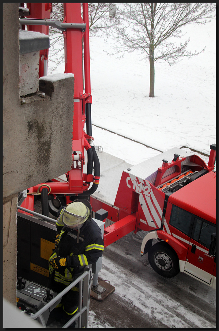 ...Wenn der Post-...ähm Feuerwehrmann 2x klingelt...