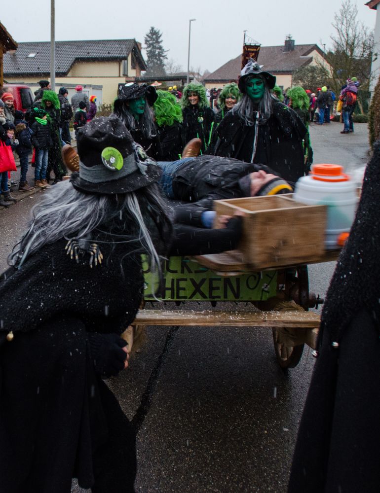 wenn die Hexen aber Kerle fangen