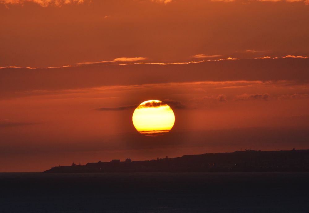 Wenn die rote Sonne im Meer versinkt...