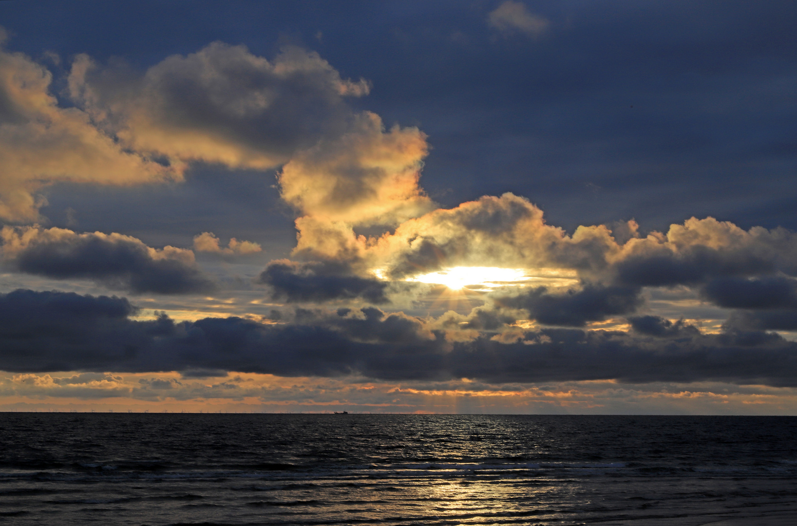 Wenn die Sonne durch die Wolken bricht,