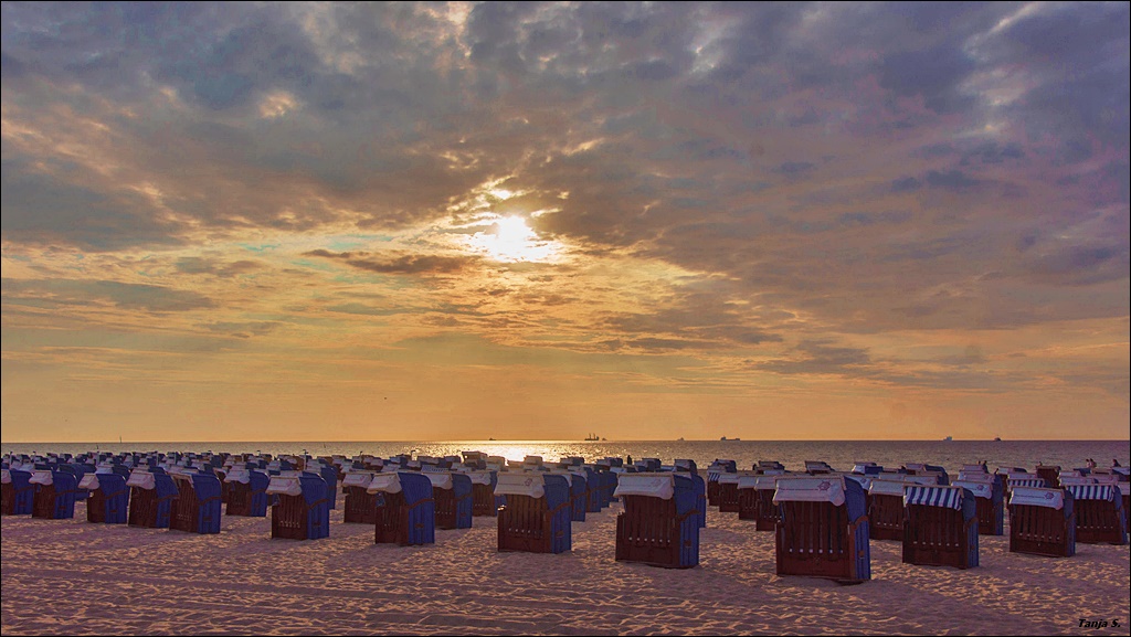 Wenn die Sonne im Meer versinkt