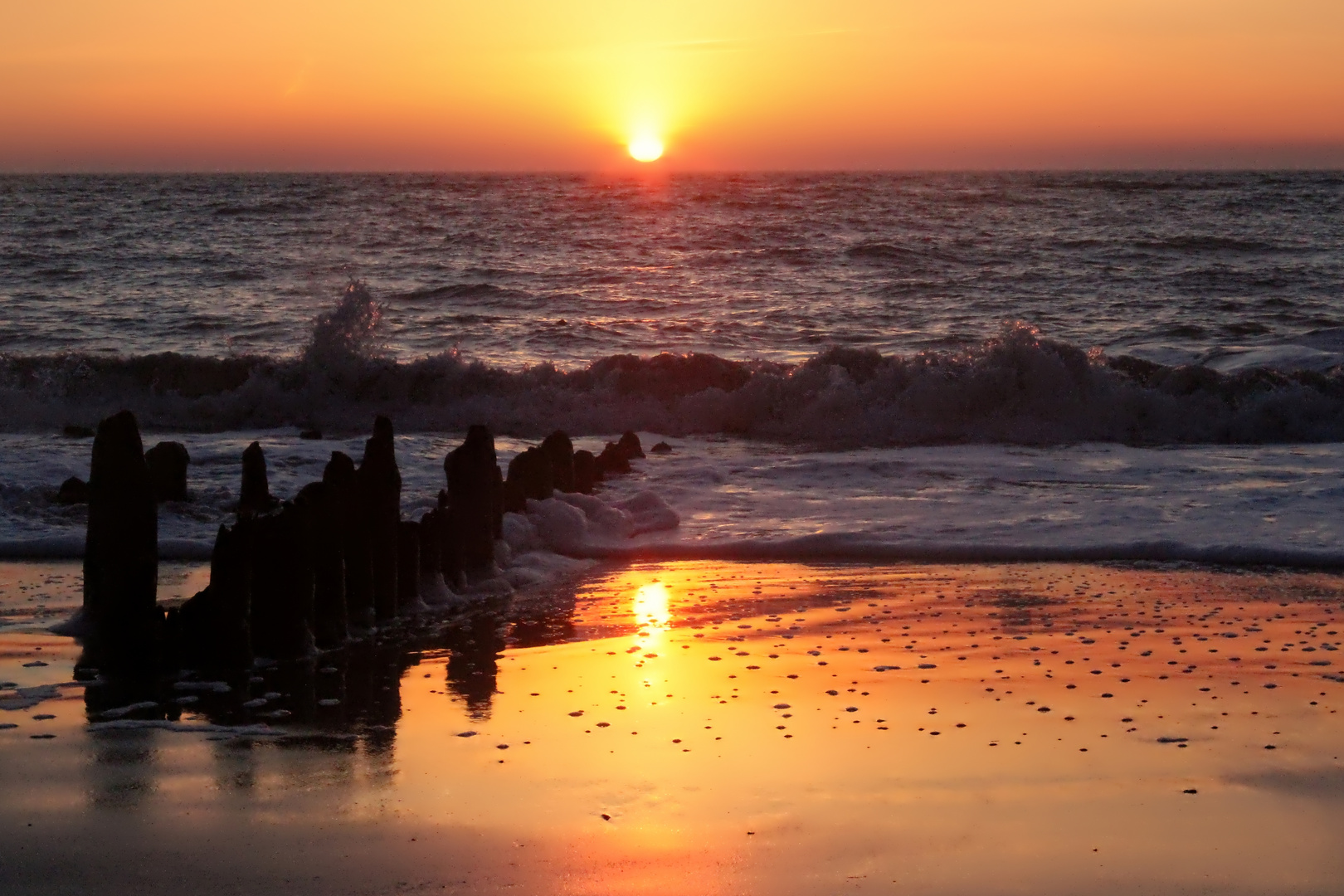 wenn die Sonne im Meer versinkt