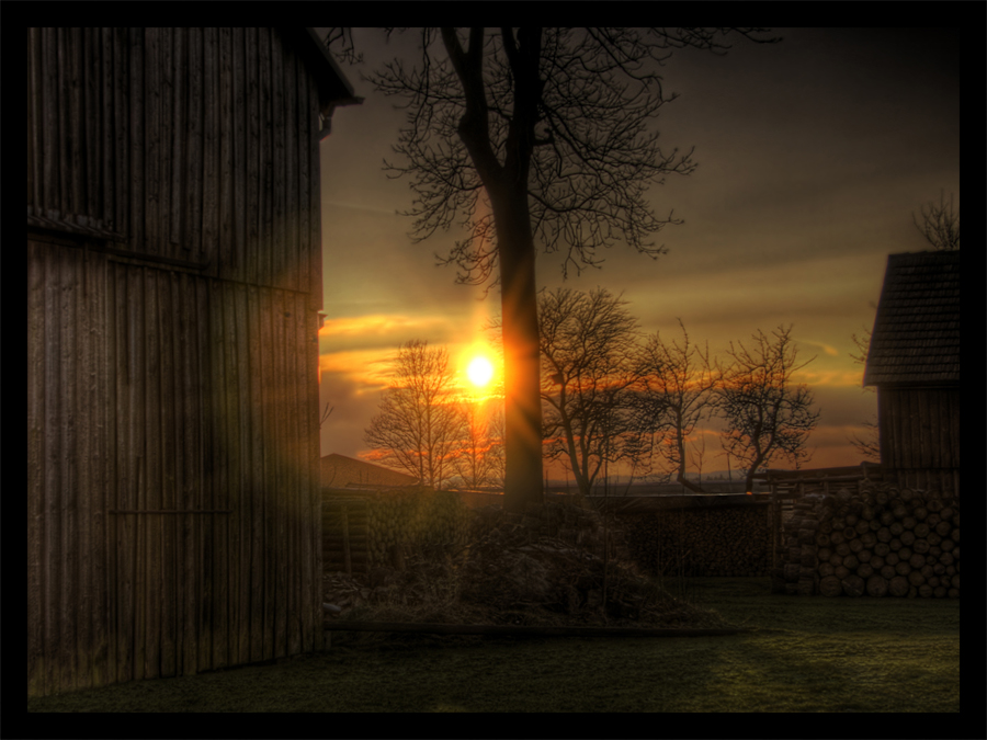 Wenn die Sonne langsam untergeht - HDR