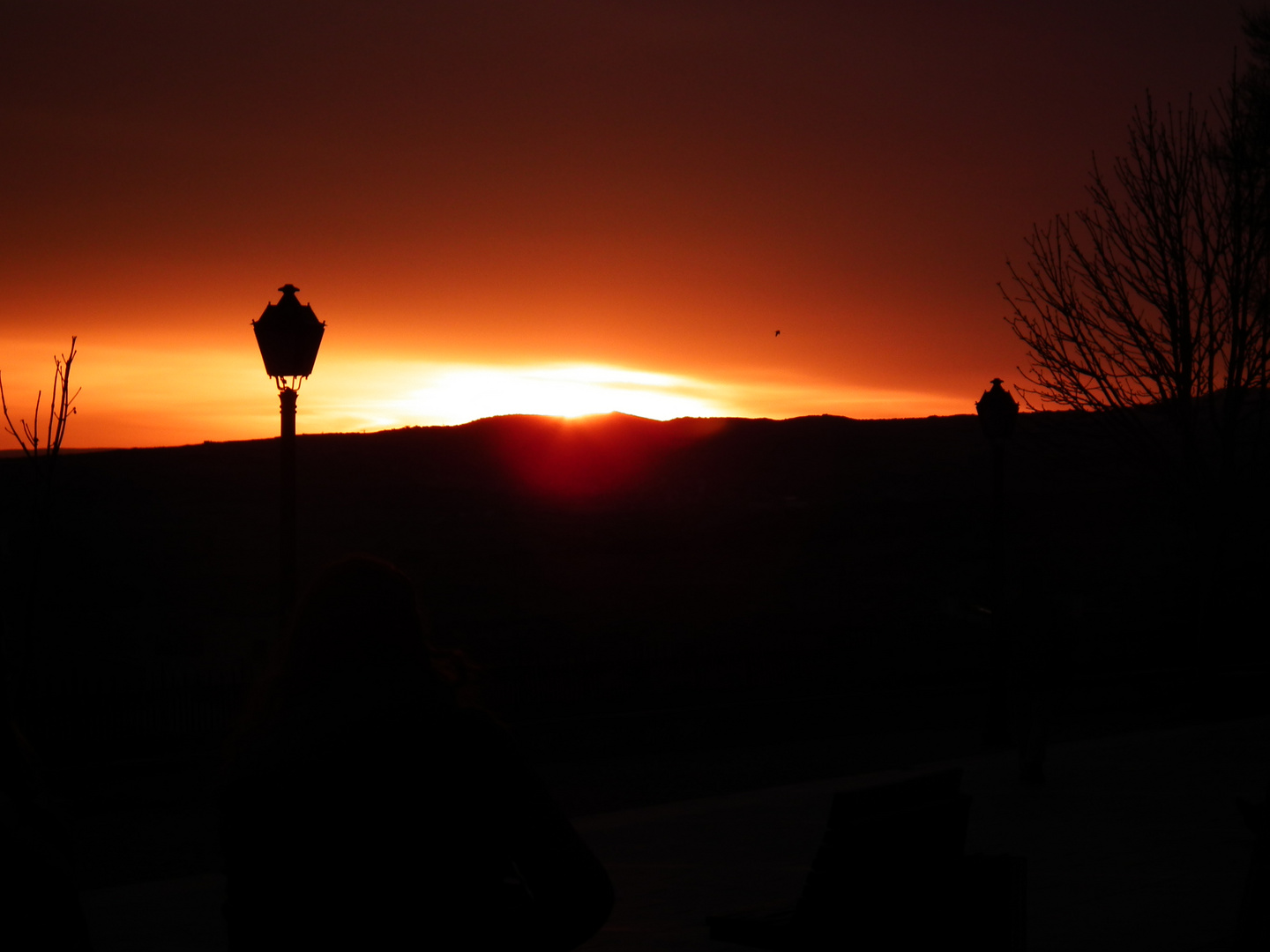 Wenn die spanische Sonne hinter den Bergen versinkt .. Buenas Noches :)