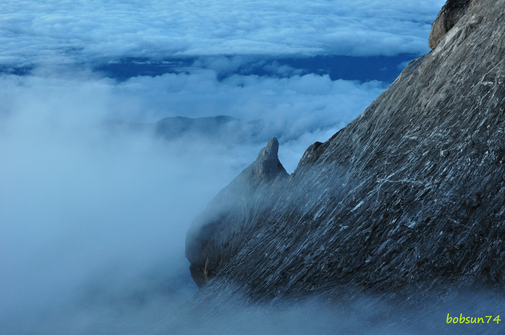 Wenn die Wolken aufziehen am Mount Kinabalu