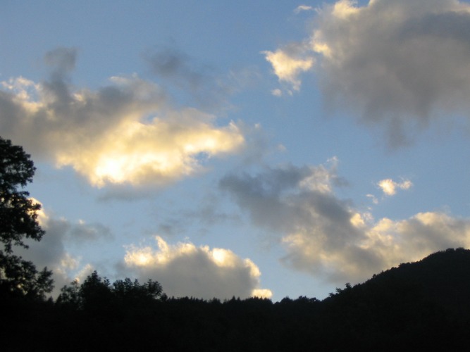 Wenn die Wolken vorüber ziehen ...