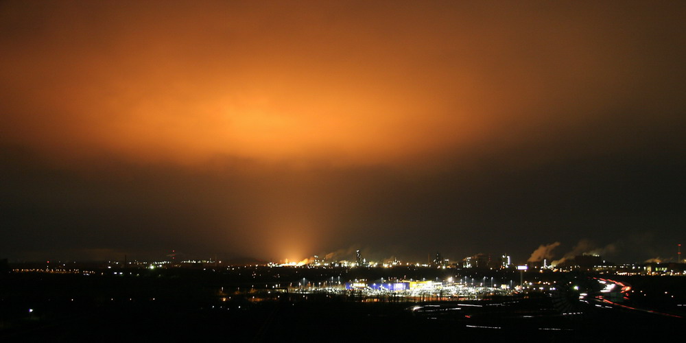 Wenn ein Feuerschein den Himmel erleuchtet.