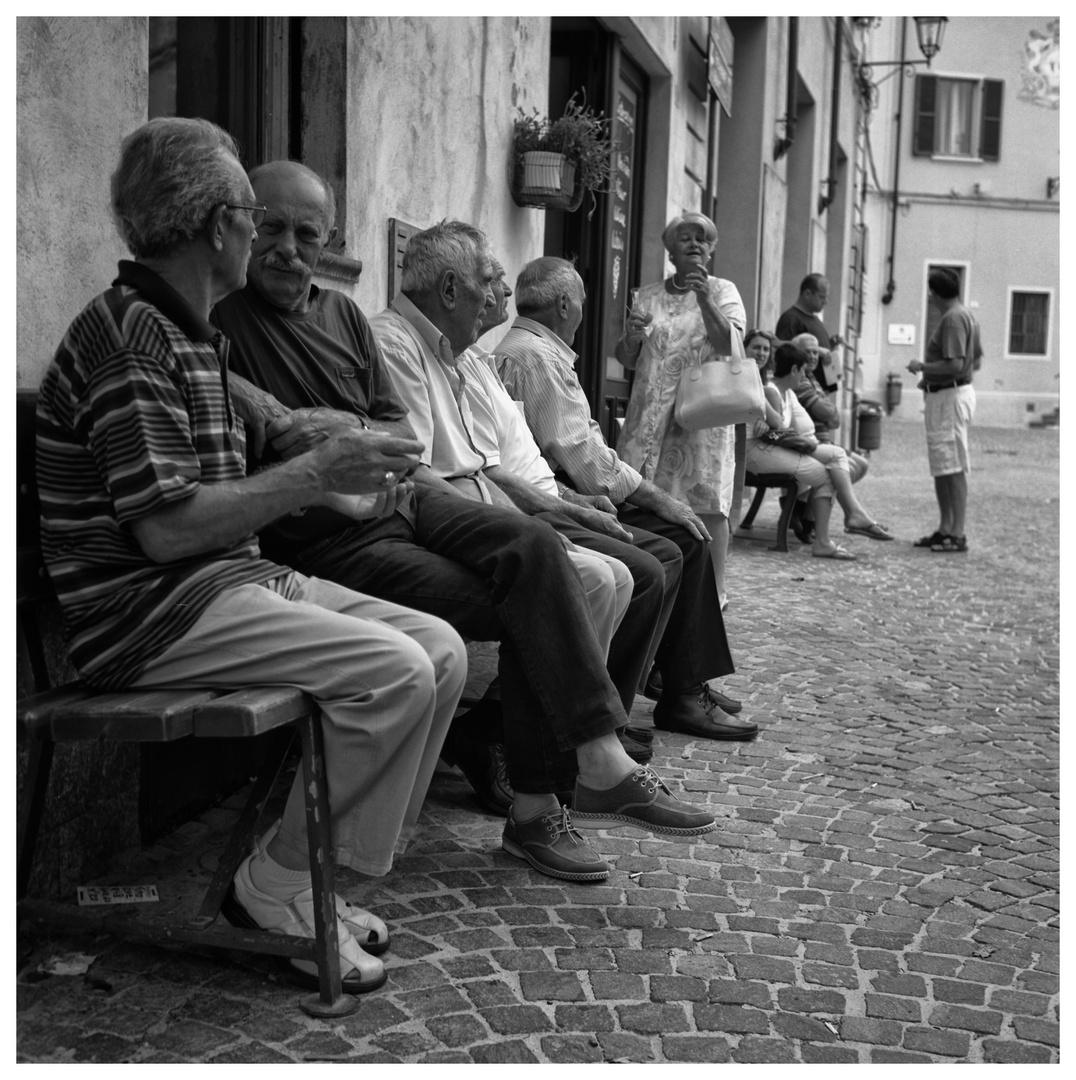 Wenn es Abend wird in Vignale Monferrato, Piemont