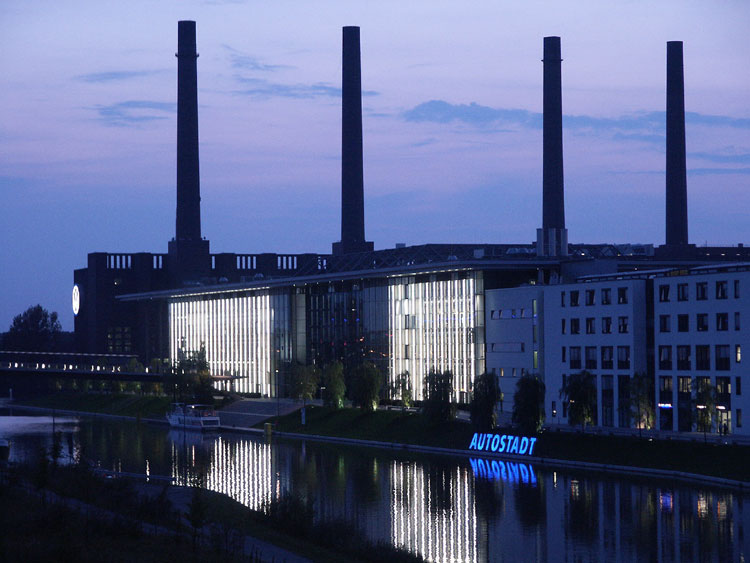 Wenn es Abend wird in Wolfsburg