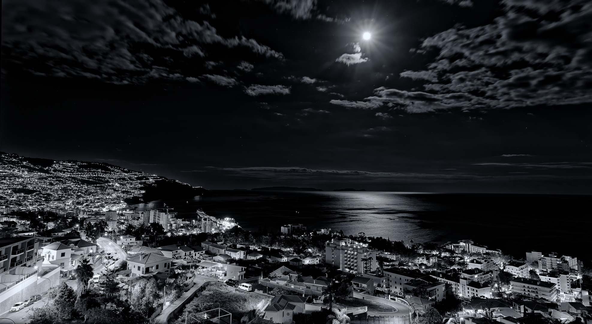 ... wenn es Nacht ist über Funchal ...