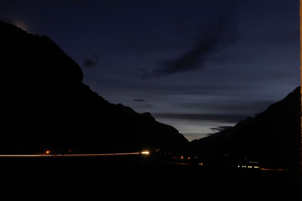 wenn es Nacht wird im Tiroler-Oberland