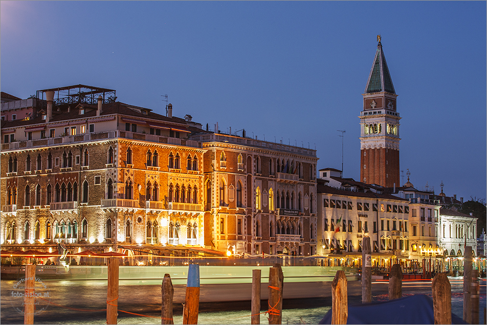 Wenn es Nacht wird in Venedig