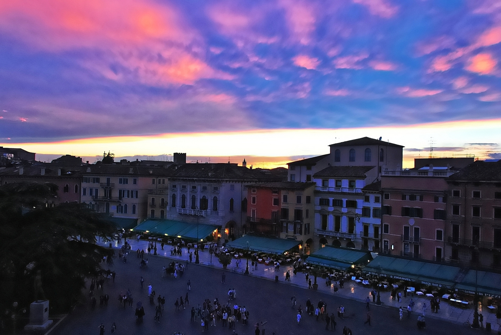 Wenn es Nacht wird in Verona