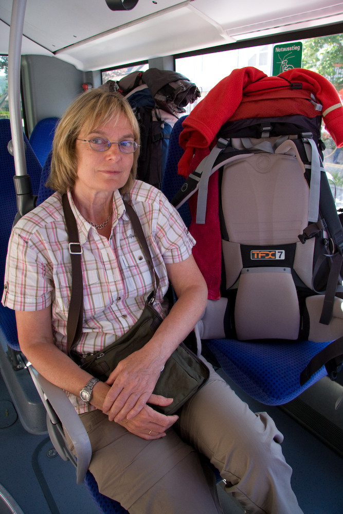 Wenn es nichts kostet, kann man den Titisee auch per Bus umrunden.