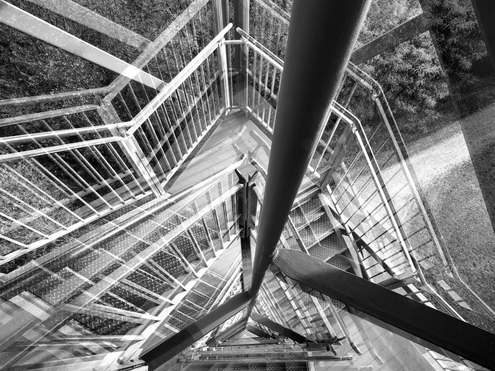 Wenn ich runter sehe,wird mir schwindelig Foto & Bild aussichtsturm, monochrome, betrunken
