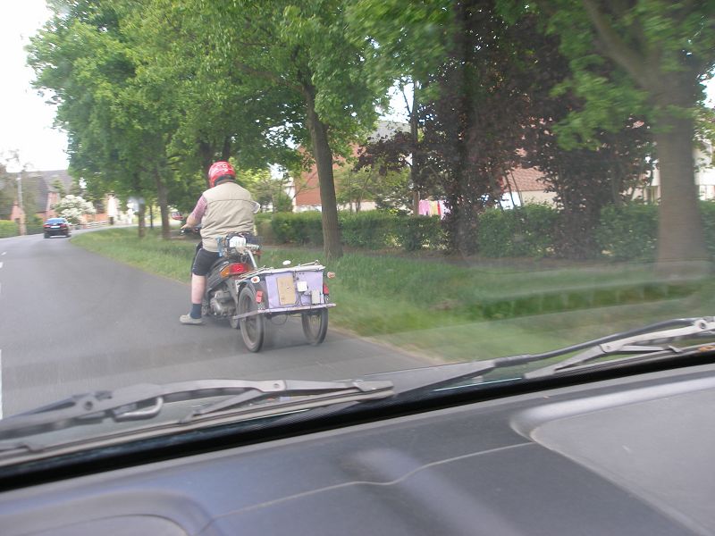 Wenn man die Füsse immer fast auf der Fussbremse hat...