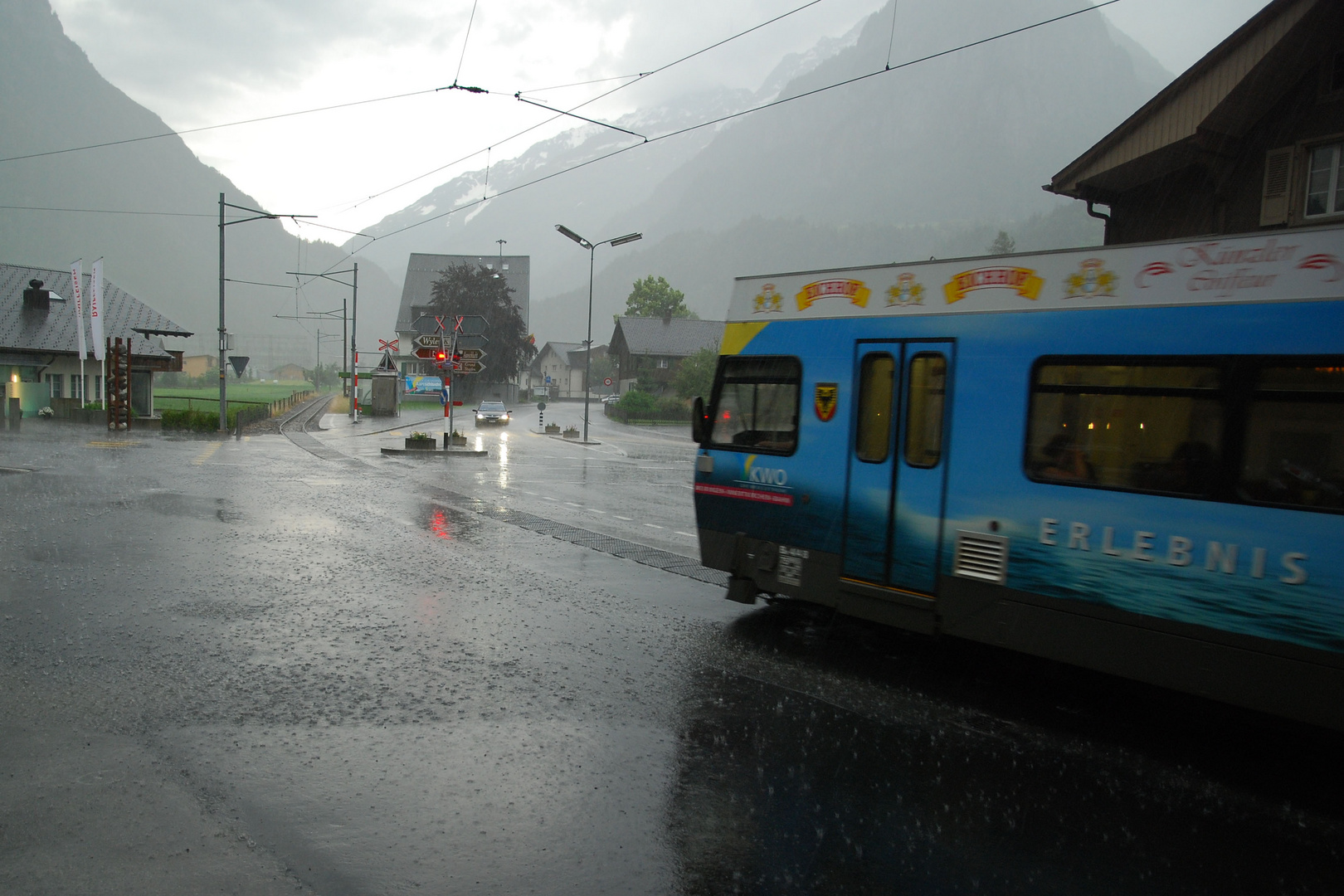 wenn man nicht fahren kann - fotografiert man eben den Regen - aber wie ?