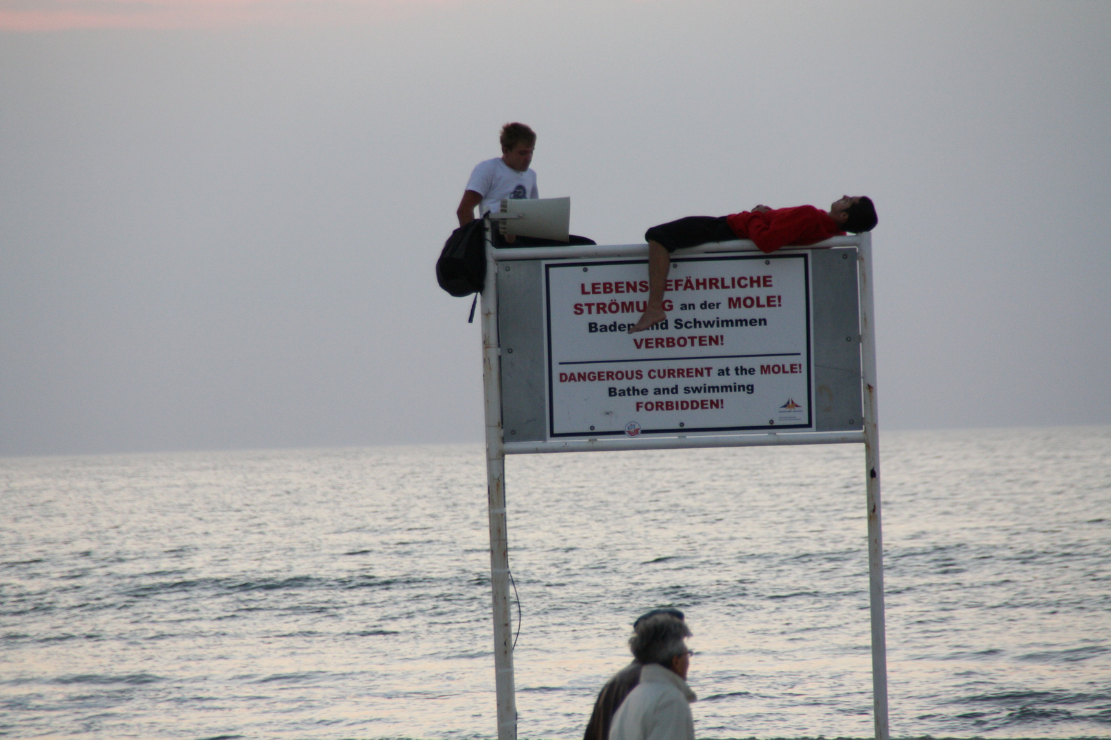 Wenn wir schon nicht ins Wasser dürfen......