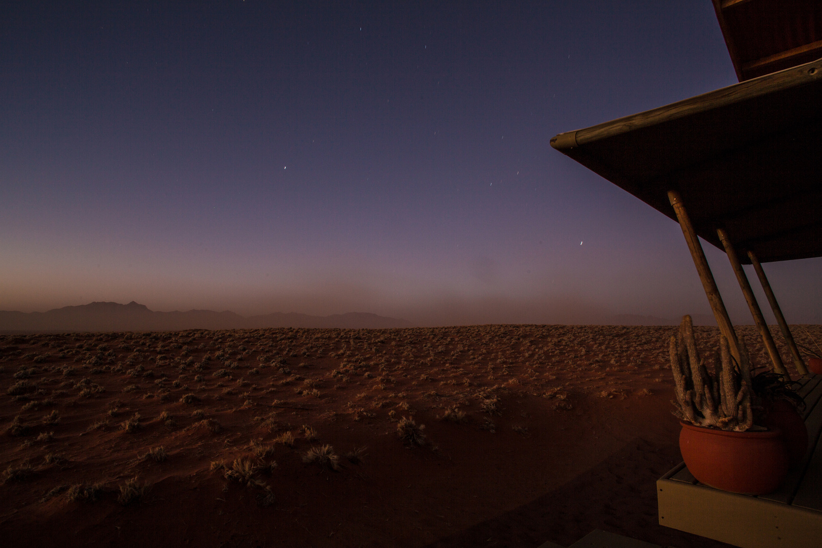 Wenn Zwei eine Reise .../0035 Namibia - Sandsturm vor Sonnenaufgang