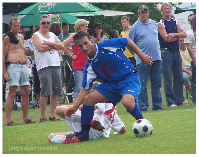 Wer den Fußball-ball liebt..