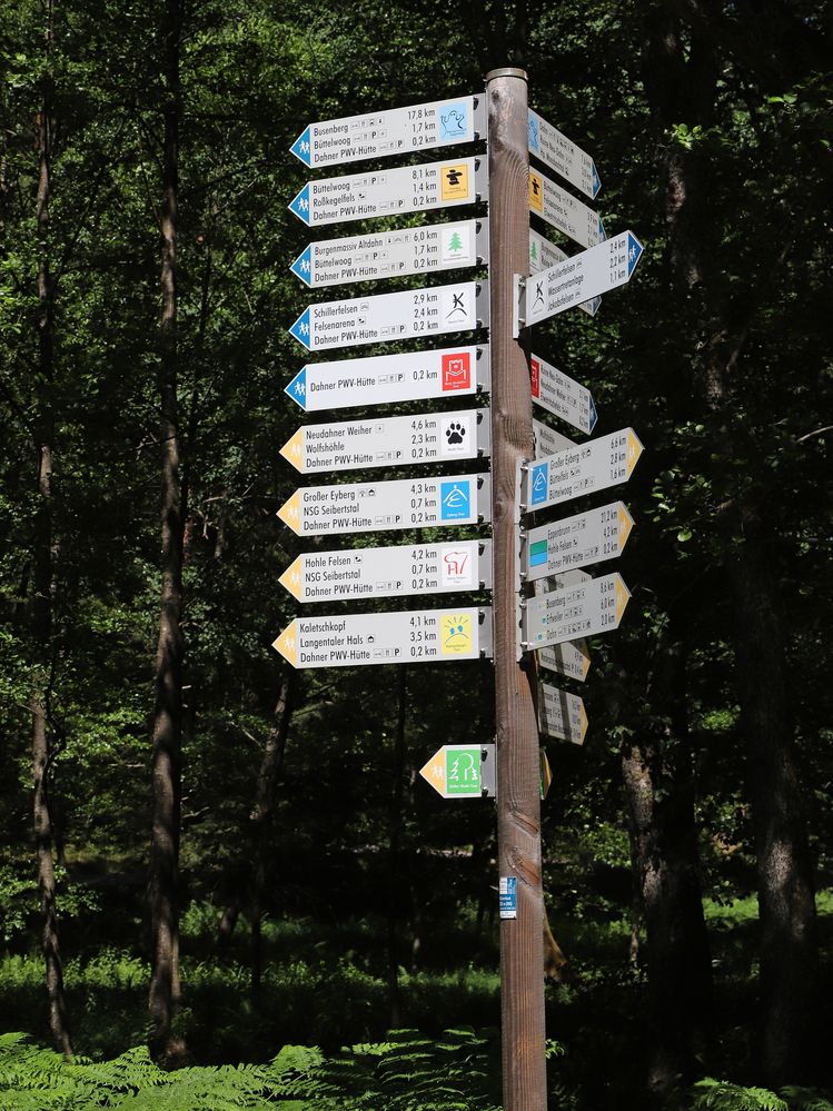 Wer die Wahl hat, hat die Qual (2020_06_25_0488_ji) Foto & Bild schild, deutschland, schilder Wer die Wahl hat, hat die Qual (2020_06_25_0488_ji) Foto & Bild schild, deutschland, schilder