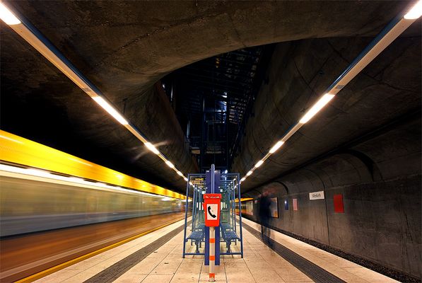 wer etwas sucht der findet auch in stuttgart spannende u-bahn stationen