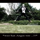 *wer hat Angst vor dem Slenderman??* :-)