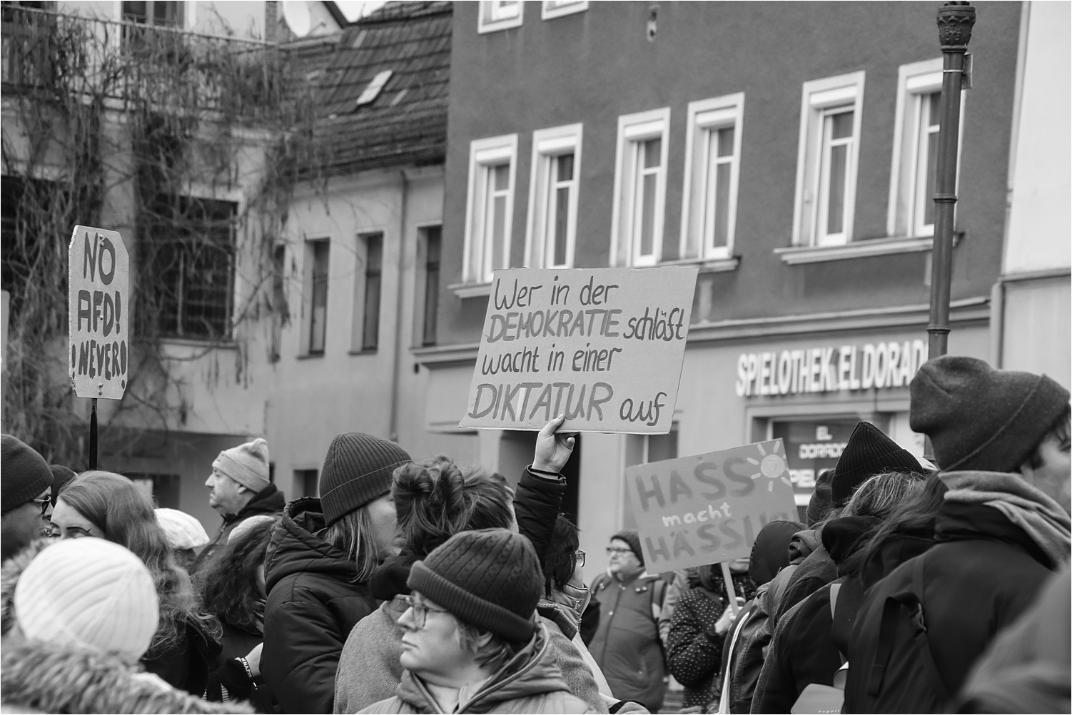 Wer in der Demokratie schläft, wacht in der Diktatur auf