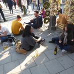 Wer keinen Sitzplatz im Biergarten...