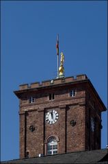 "Wer Kennt Diesen Turm- Ich Nämlich Nicht"