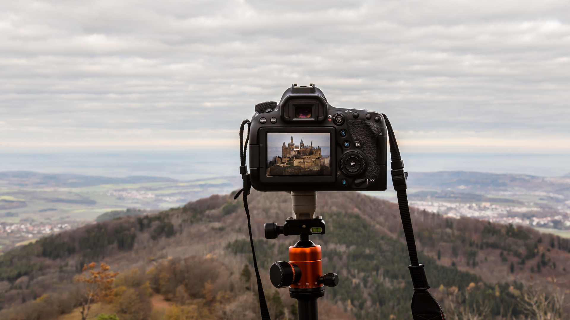 Wer kennt sie nicht, die Burg Hohenzollern..?