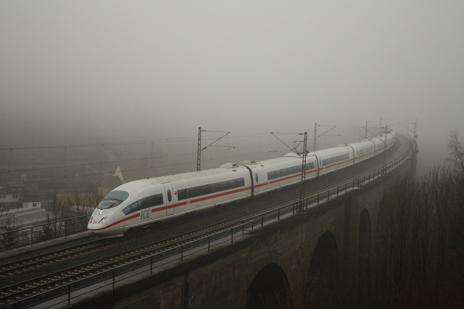 Wer kommt den da ausm Nebel...